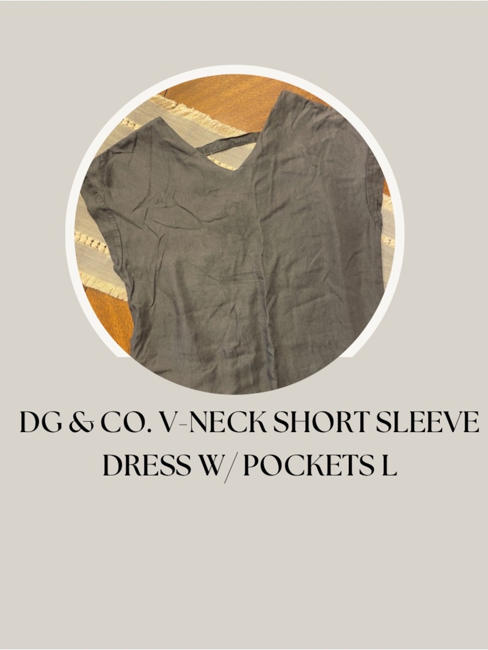 DG&CO. V-Neck Short Sleeve Dress w/ Pockets L